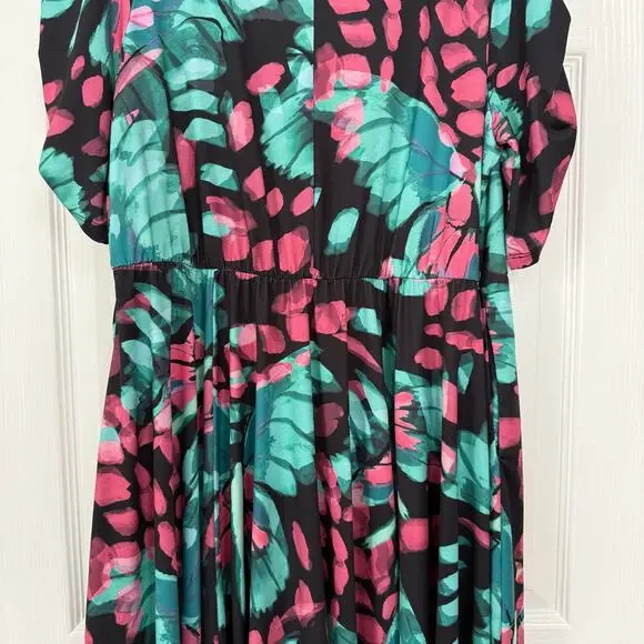 Torrid Women's Butterfly Print V-Neck With Side Pockets Dress Size 3 - Picture 15 of 16